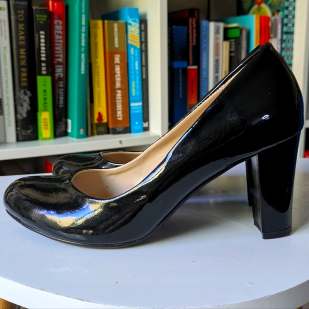 Mirsa Women's Classic Black Patent Leather Pump Heels - Size 37/ US 7